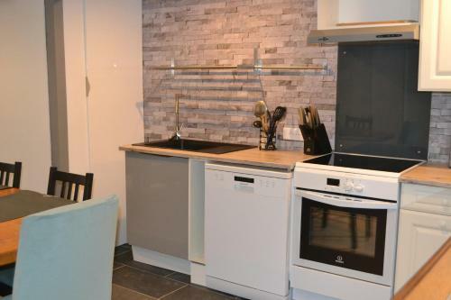 Hostal Maison D'h�tes A La Fontaine Fleurie 88