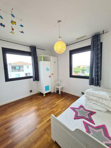 305 Villa De Standing Avec Piscine