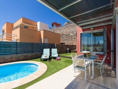 Amazing Villa With Private Heated Pool And Bbq