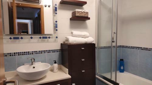 Apartamento En Ribeira Para 4 C�ntrico Con Parking