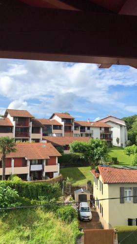 Apartamento Studio En F1 Bis, Proche Commodit�s Et Fronti�res.