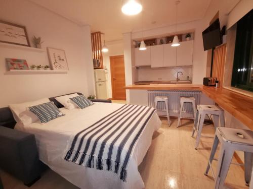 Espectacular Apartamento, A Pie De Playa En Samil.