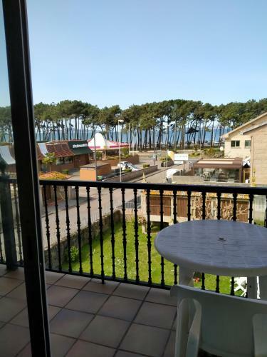 Apartamento Piso Alto En Casa Playa Samil