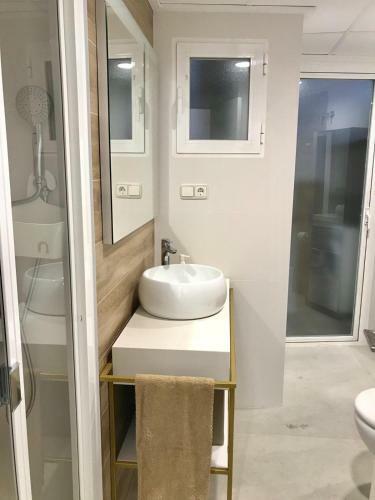 Apartamento Joseph , Luminoso, Bonito Y Muy C�ntrico