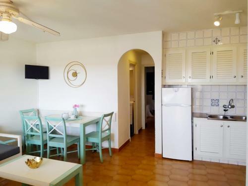 Cheap & Chic Apartamento En Son Bou (v)