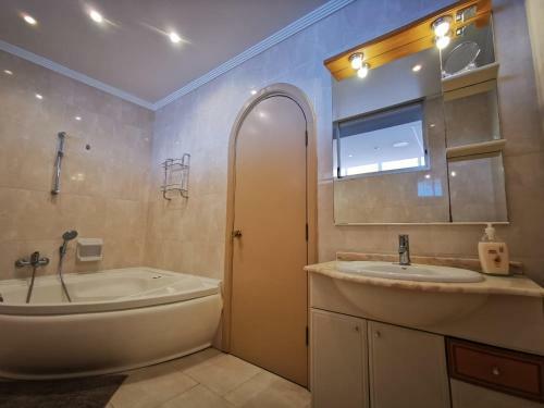 Apartamento Marazul Del Sur, Heated Pool, Sea View, Wifi