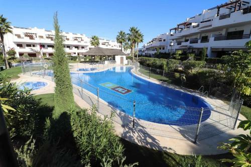 Luna Apartamento Con Terraza Jard�n Y Piscina Comunitaria