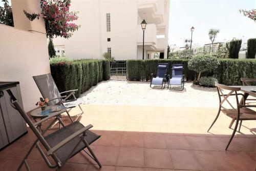 Luna Apartamento Con Terraza Jard�n Y Piscina Comunitaria