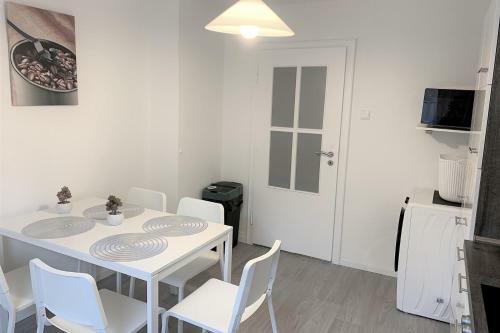2 Room Apartment