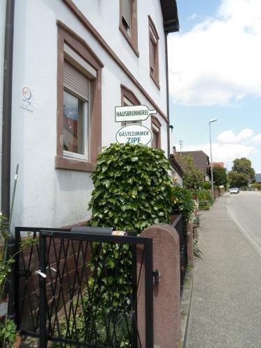 Hostal G�stezimmer Zipf
