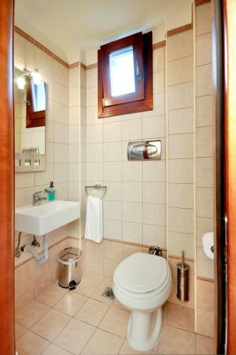 Aparthotel Polyastron Villas & Suites