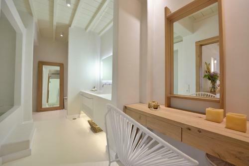 Villa Alabaster By Rocks Estates