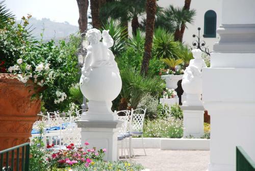 Hotel Villa Maria Teresa
