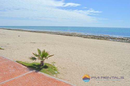 Las Palmas 1- 4 Mirador Beach
