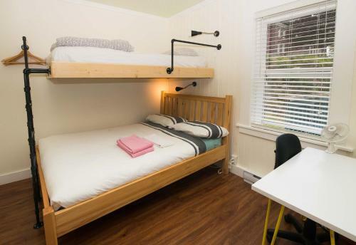 Hostal Pioneer Guest House