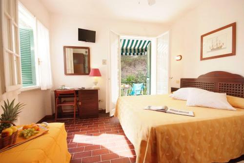 Hotel Antares