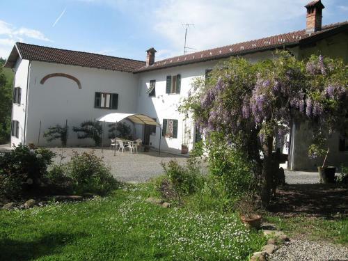 Agroturismo Agriturismo Cascina Tollu