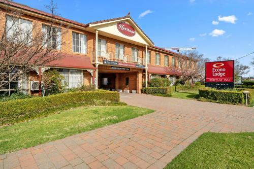 Heritage Motor Inn