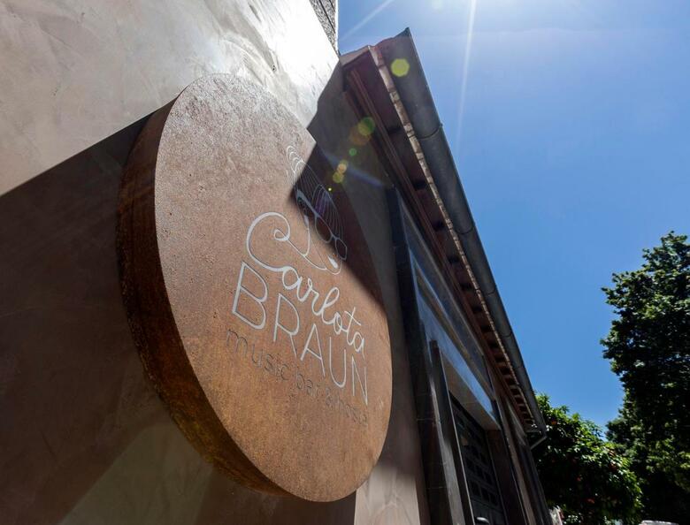 Hostel Carlota Braun