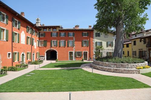 Apartamento Residence Borgo Mondragon