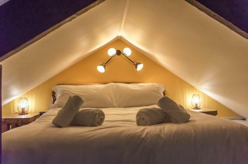 Fern Cottage - Luxurious 1 Bedroom - Blossom Farm