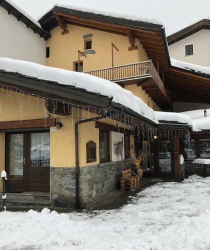 Hotel Coeur Du Village