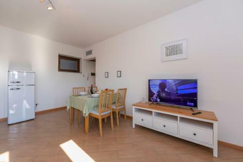 Apartamento Lesa Country With Pool