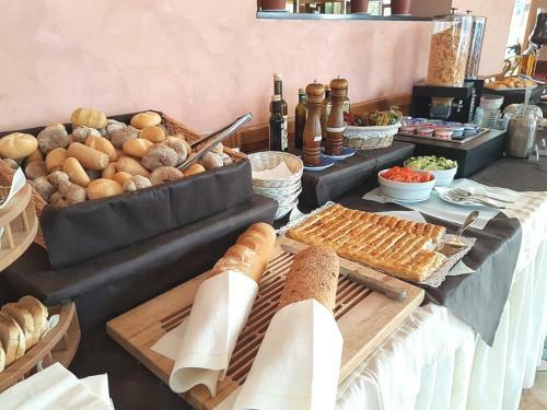 Hotel Castell - Montagnoli Group
