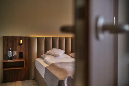 Five Seasons Two Aparthotel