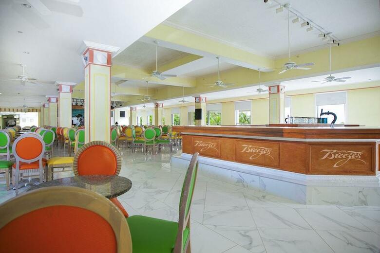 Hotel Superclubs Breezes Bahamas