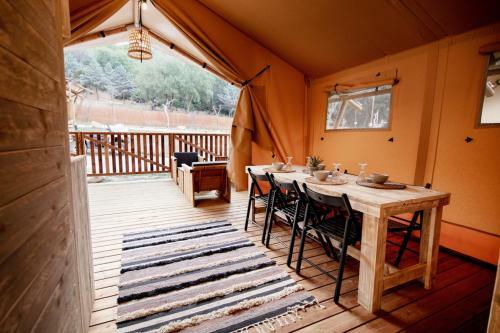 Can Bora Lodges