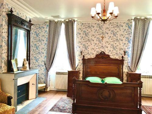 Hostal Chateau Gunes (guges)