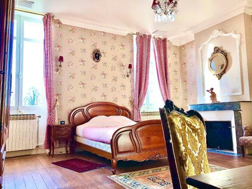 Hostal Chateau Gunes (guges)