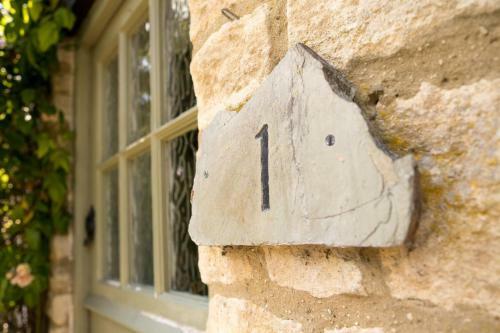 Stunning 2-bed Cottage In Fordwells