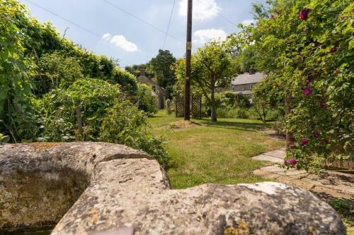 Stunning 2-bed Cottage In Fordwells