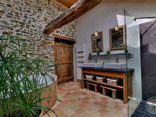 G�te Co�smes, 4 Pi�ces, 6 Personnes - Fr-1-538-88