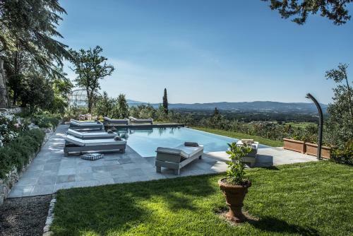 Villa Del Poeta