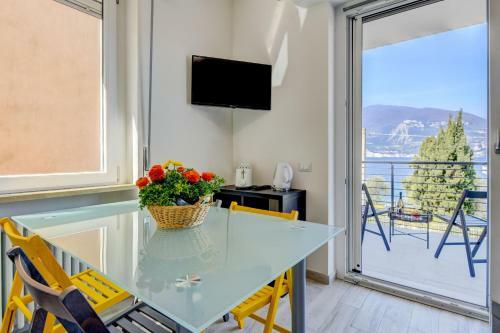 Holiday Apartments Brenzone