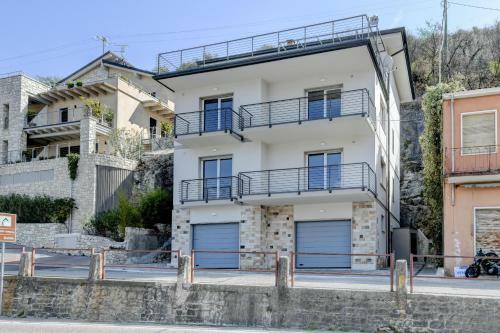 Holiday Apartments Brenzone