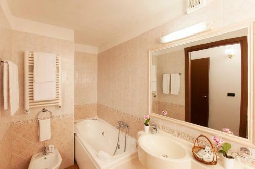 Aparthotel Fattoria Maremmana