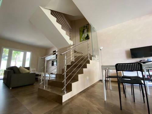 Two Villas Attached For Up To 14 Guests