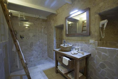 Hostal Antico Convicino Rooms Suites & Spa