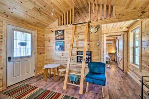 Lakefront Cabin Private Dock, Trails, Cave, Etc!