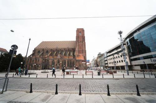 4 Rooms Apartment On Martket Square - Nice View - 150 M Town Hall