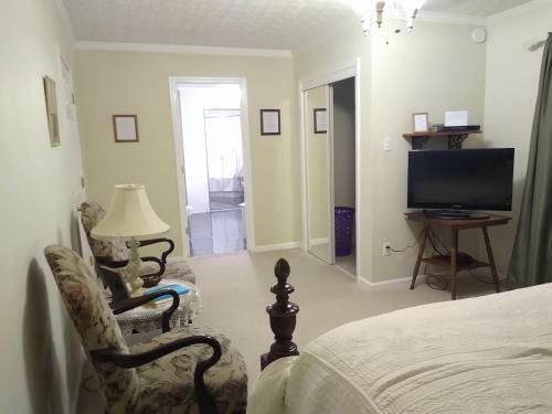 Serenity Hill B&B