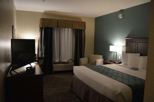 Heritage Place Hotel And Suites