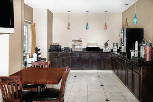 Hotel Microtel Inn And Suites Lafayette