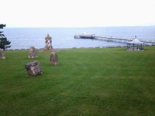 Hostal Clifton Villa Guest House