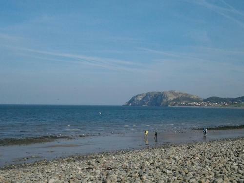 Hostal Clifton Villa Guest House