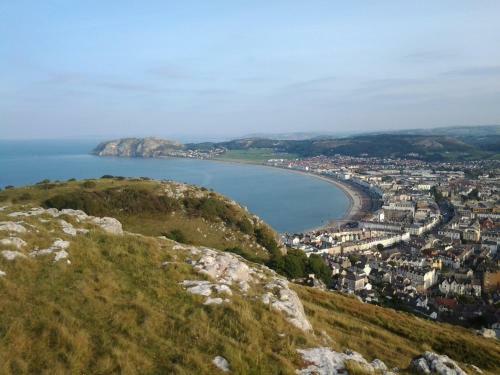 Hostal Clifton Villa Guest House